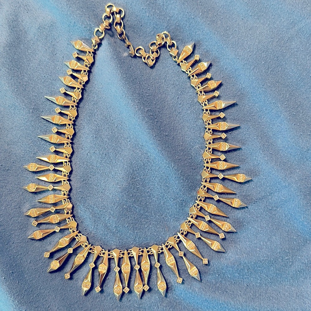 Kendra Scott statement necklace